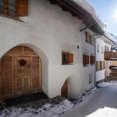 Chasa Curasch Scuol Exterior foto